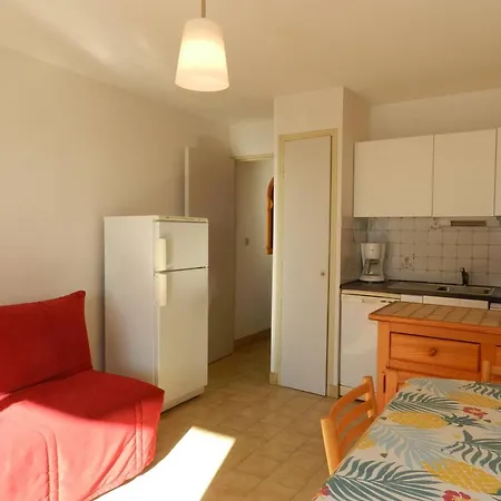 Le Lavandou, 2 Pieces, 4 Personnes - Fr-1-251-628 Apartment *
